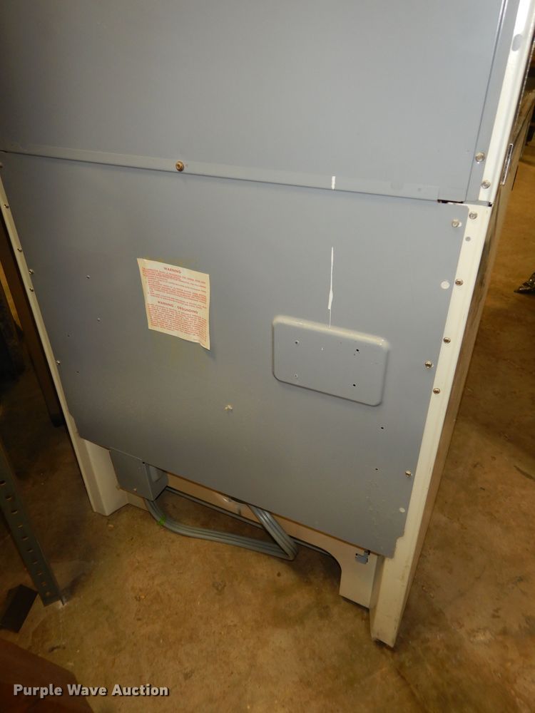 image for item IB9776 Hotpoint double oven