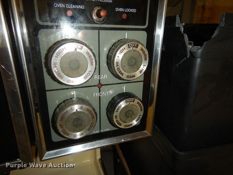 image for item IB9776 Hotpoint double oven