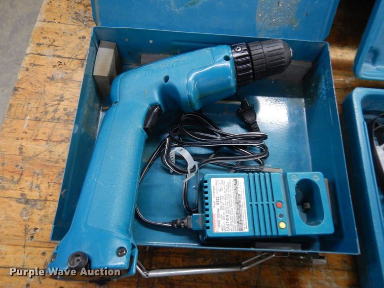 image for item IB9777 (2) Makita drills
