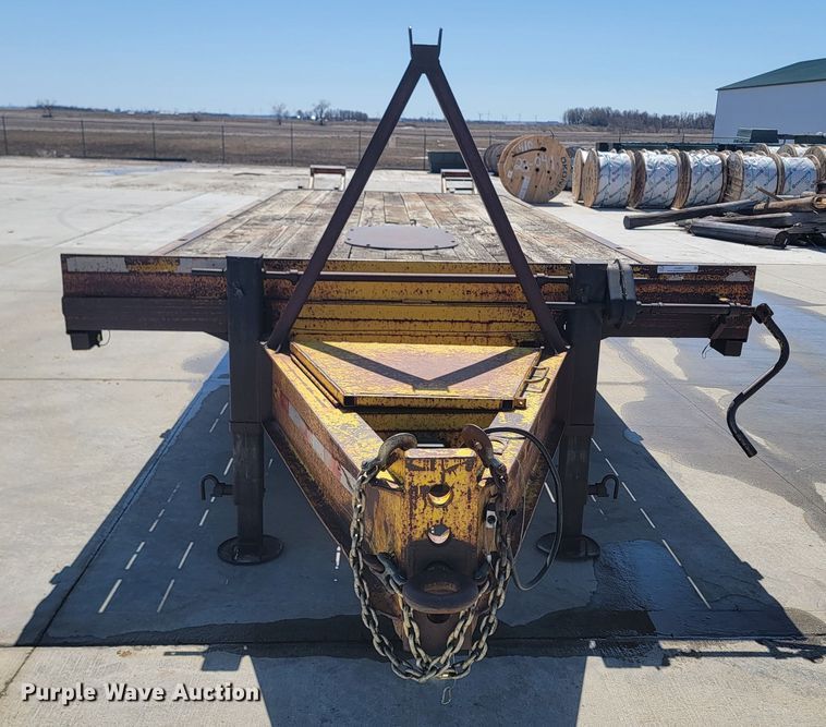 image for item JG9807 1992 Al-Ray equipment trailer