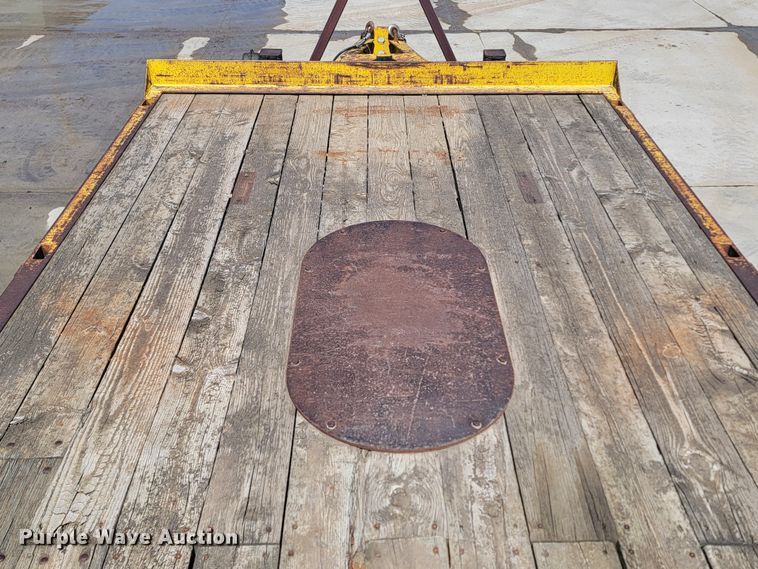 image for item JG9807 1992 Al-Ray equipment trailer