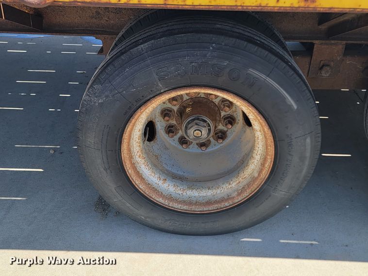 image for item JG9807 1992 Al-Ray equipment trailer