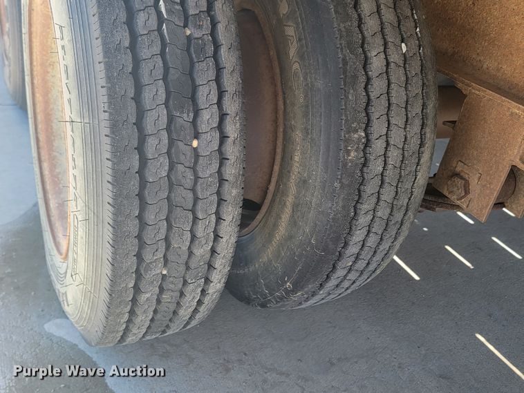 image for item JG9807 1992 Al-Ray equipment trailer