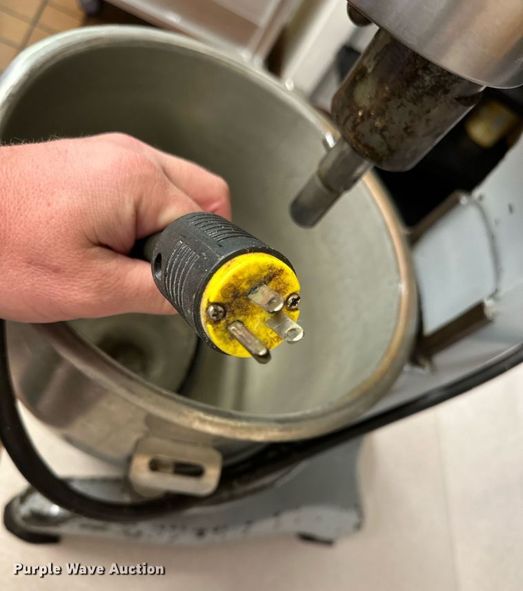 image for item KL9233 Hobart A-200  mixer