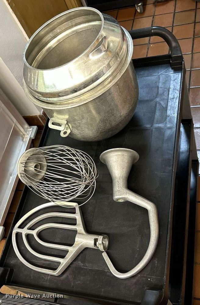 image for item KL9233 Hobart A-200  mixer