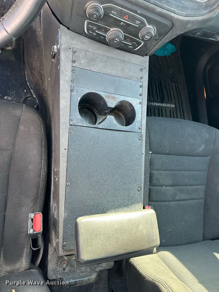 image for item KL9237 2017 Dodge Charger Police