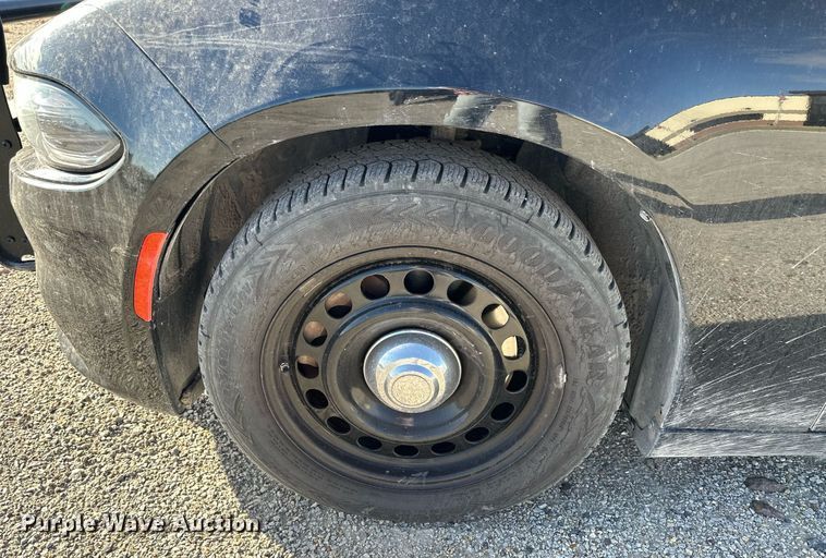 image for item KL9237 2017 Dodge Charger Police