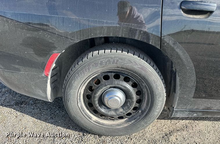 image for item KL9237 2017 Dodge Charger Police