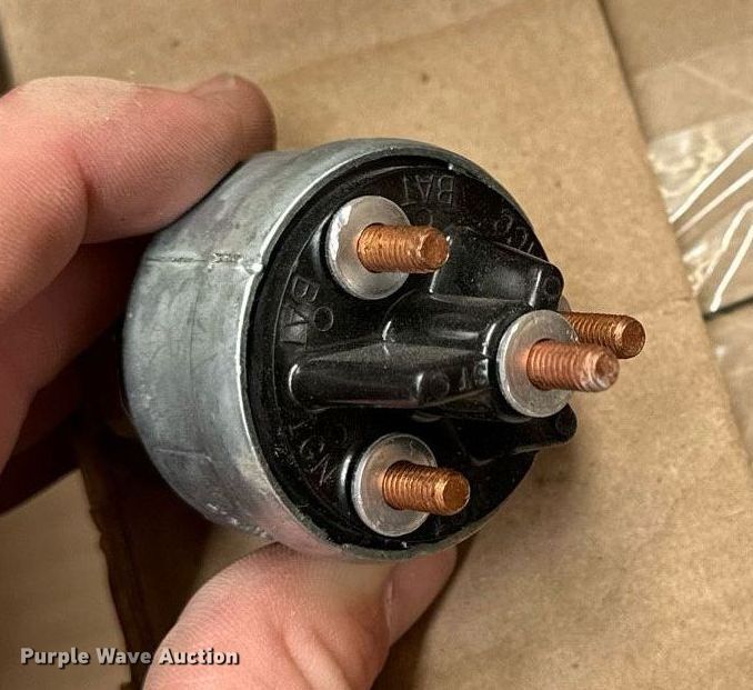 image for item KL9240 Automotive parts