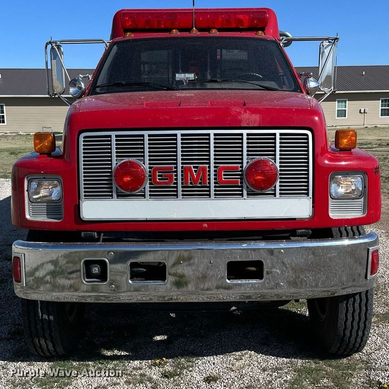 image for item KL9241 1991 GMC TopKick  pumper fire truck