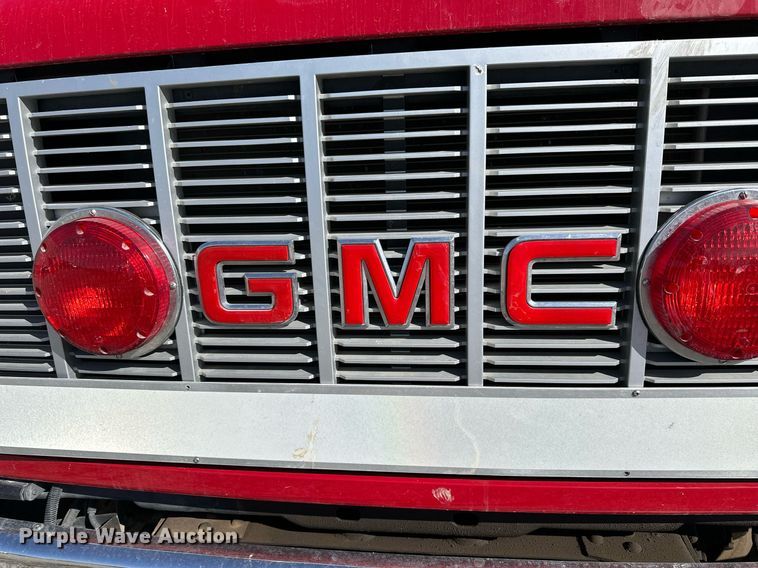 image for item KL9241 1991 GMC TopKick  pumper fire truck