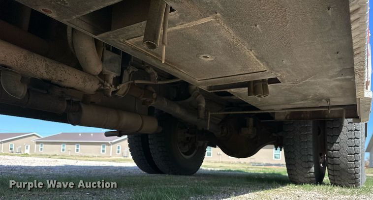 image for item KL9241 1991 GMC TopKick  pumper fire truck