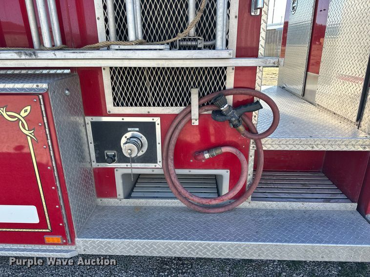 image for item KL9241 1991 GMC TopKick  pumper fire truck