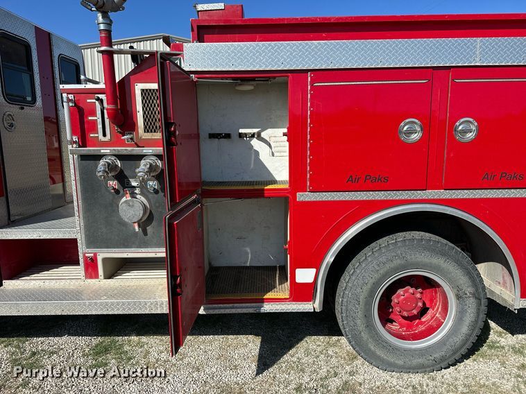 image for item KL9241 1991 GMC TopKick  pumper fire truck