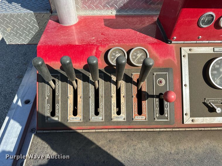 image for item KL9241 1991 GMC TopKick  pumper fire truck