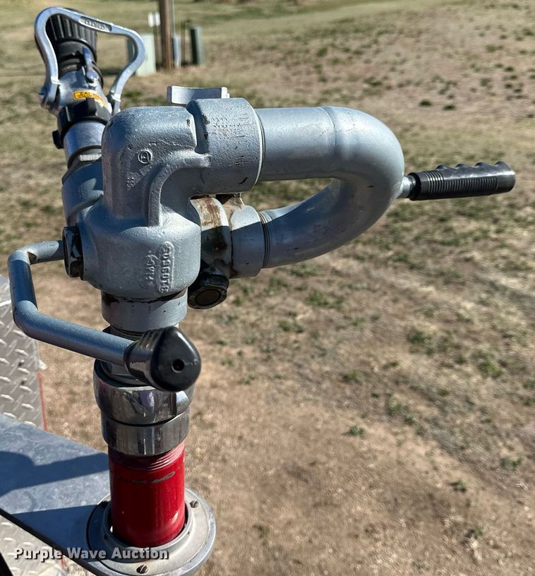 image for item KL9241 1991 GMC TopKick  pumper fire truck