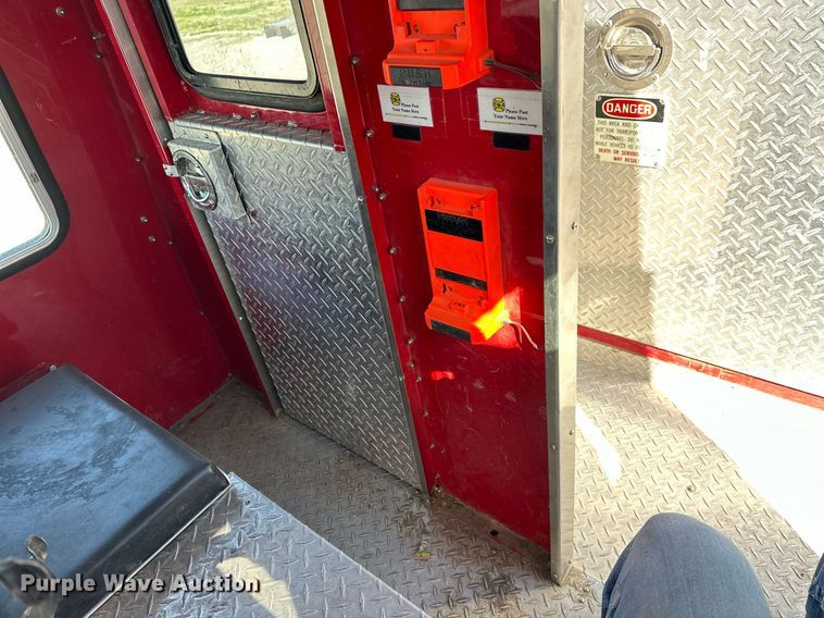 image for item KL9241 1991 GMC TopKick  pumper fire truck