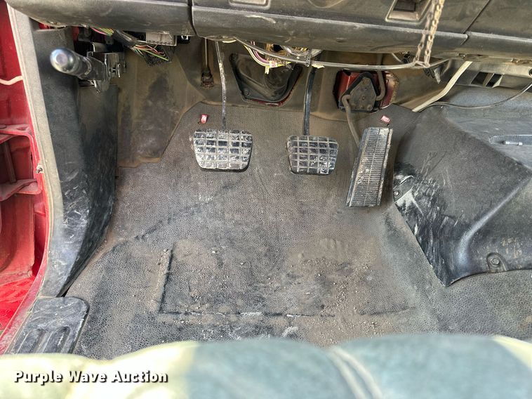 image for item KL9241 1991 GMC TopKick  pumper fire truck