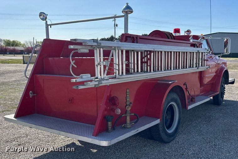 image for item KL9242 1972 Chevrolet C50  pumper fire truck