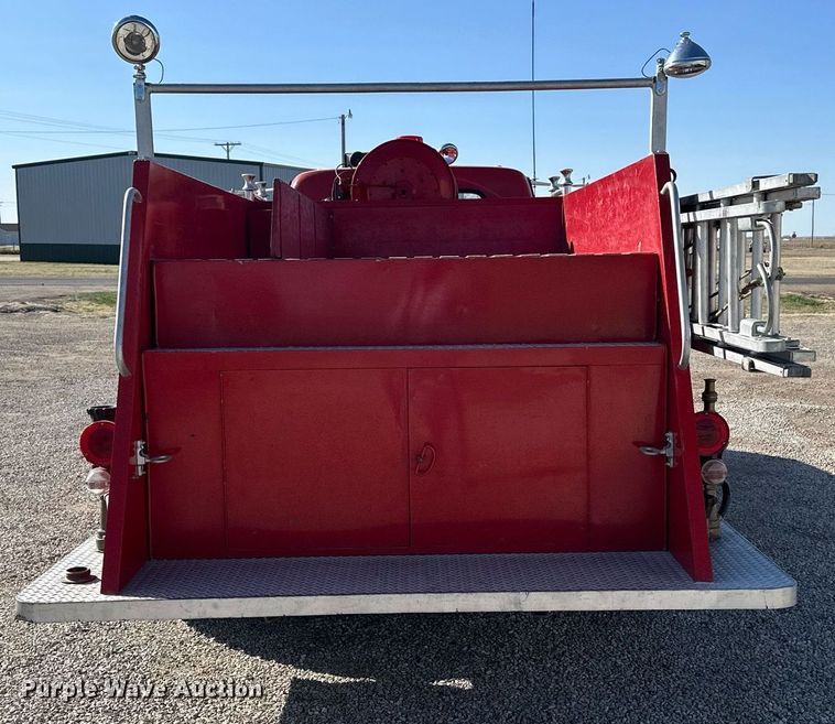 image for item KL9242 1972 Chevrolet C50  pumper fire truck