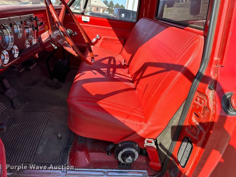 image for item KL9242 1972 Chevrolet C50  pumper fire truck