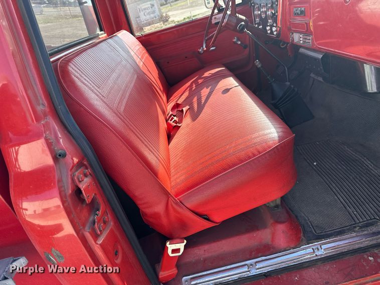 image for item KL9242 1972 Chevrolet C50  pumper fire truck