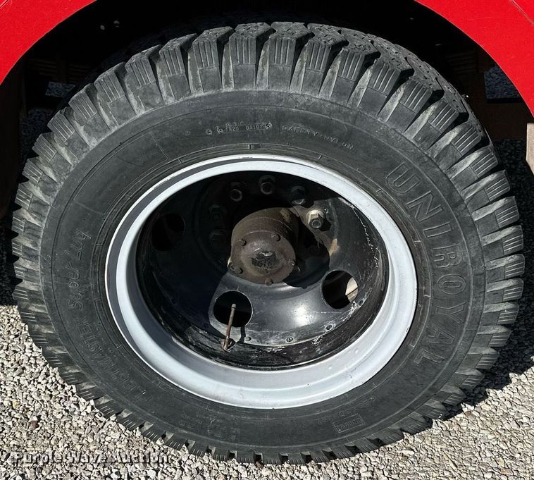 image for item KL9242 1972 Chevrolet C50  pumper fire truck