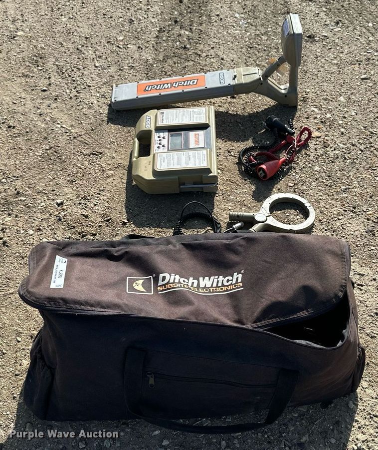 image for item KL9260 Ditch Witch 950R  line locator