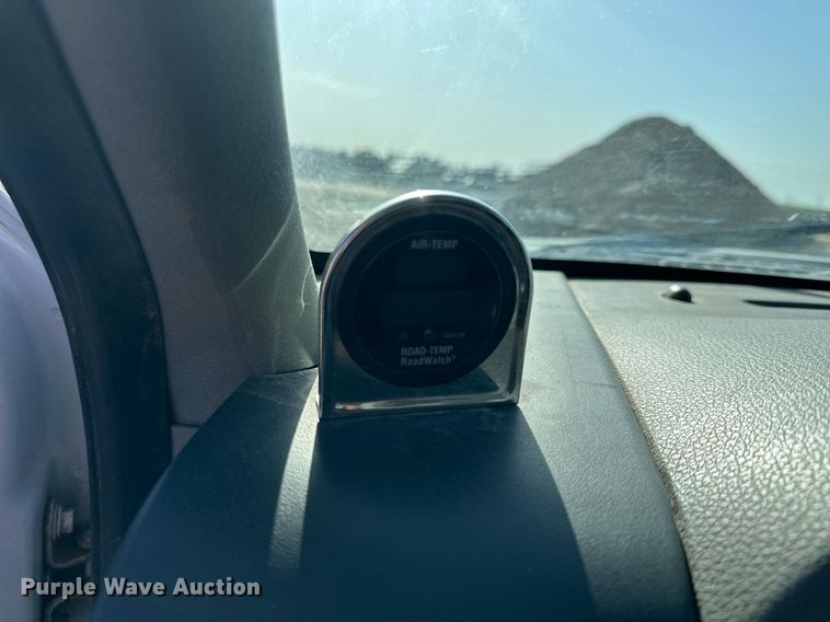 image for item KL9261 2005 Ford F150  pickup truck