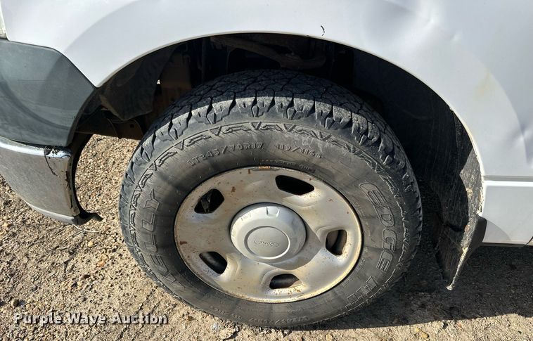 image for item KL9261 2005 Ford F150  pickup truck