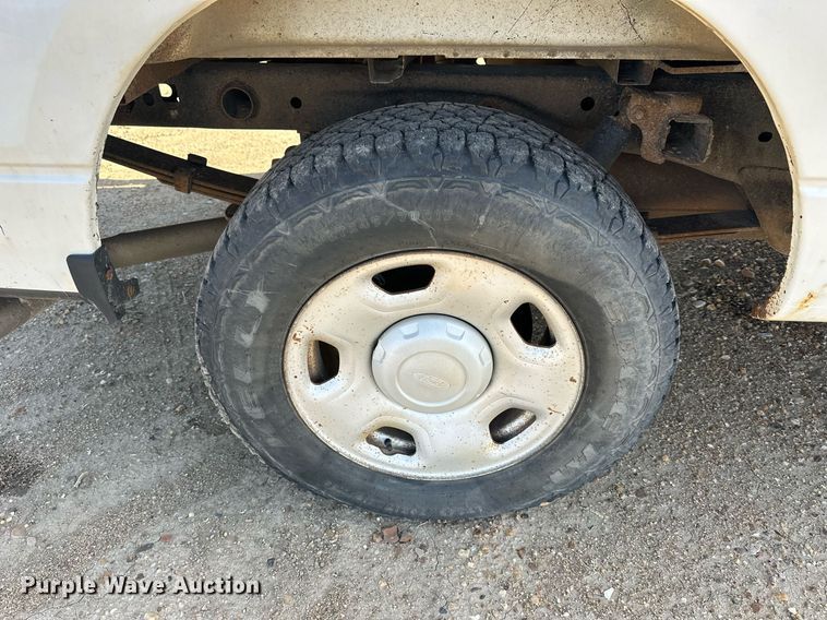 image for item KL9261 2005 Ford F150  pickup truck