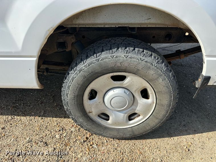 image for item KL9261 2005 Ford F150  pickup truck