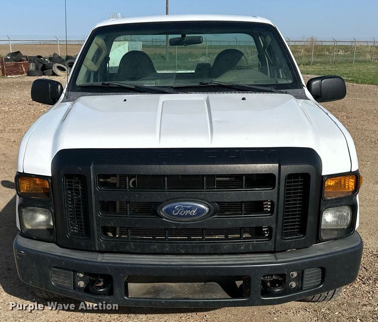 image for item KL9262 2008 Ford F250 Super Duty  pickup truck