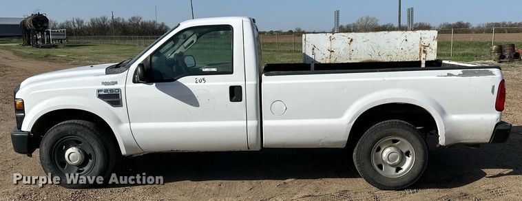 image for item KL9262 2008 Ford F250 Super Duty  pickup truck