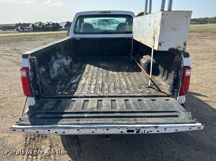 image for item KL9262 2008 Ford F250 Super Duty  pickup truck