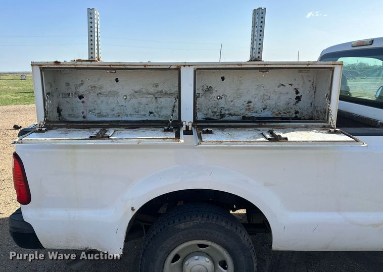 image for item KL9262 2008 Ford F250 Super Duty  pickup truck