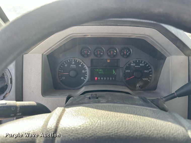 image for item KL9262 2008 Ford F250 Super Duty  pickup truck