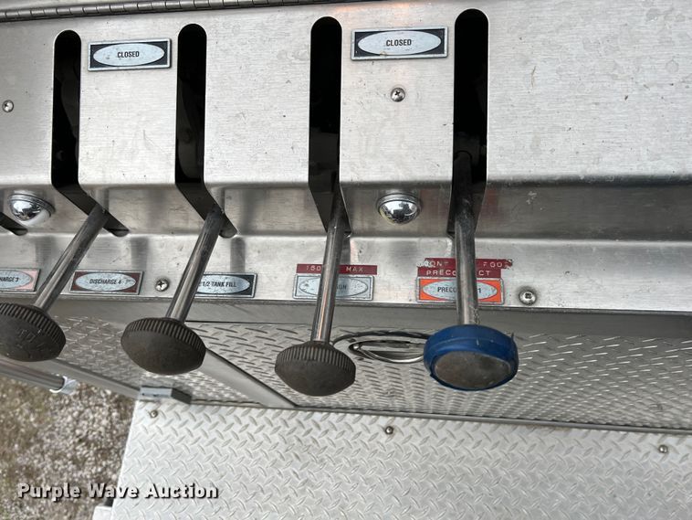 image for item KR9513 1994 Emergency One  pumper fire truck