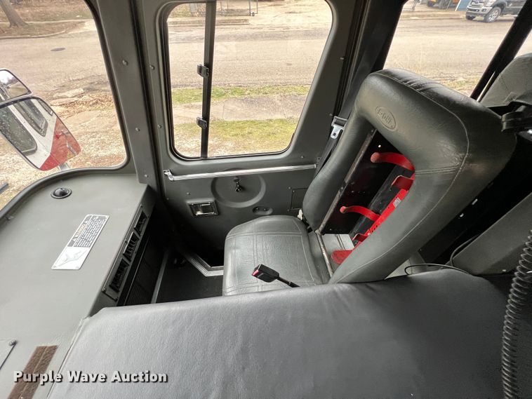 image for item KR9513 1994 Emergency One  pumper fire truck