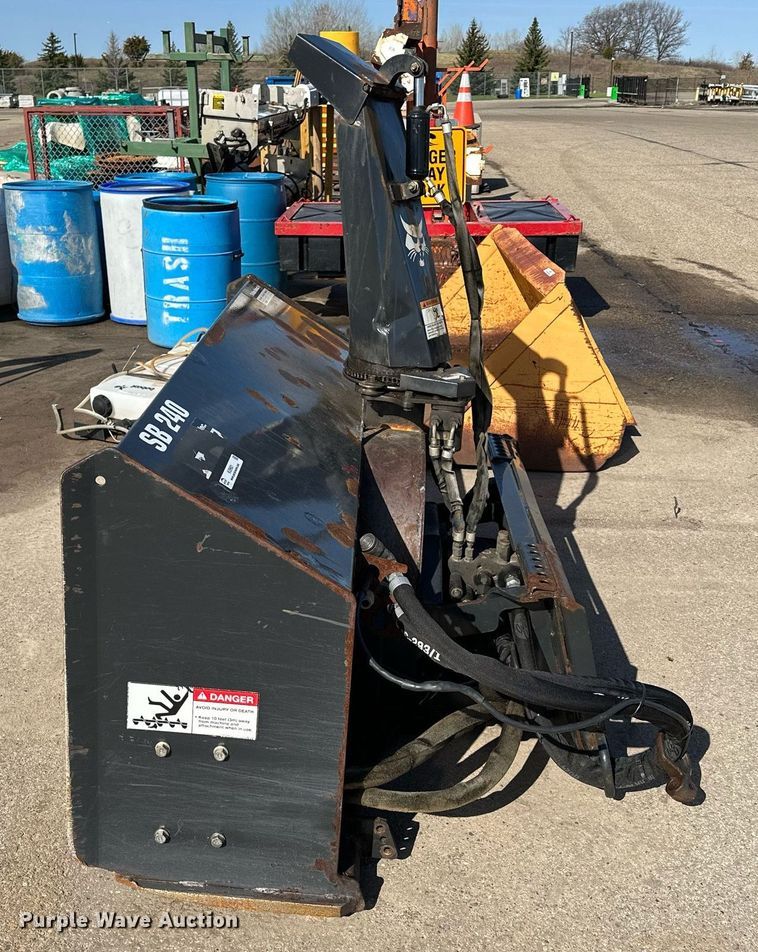 image for item KU9921 2010 Bobcat SB240X72  skid steer snow blower