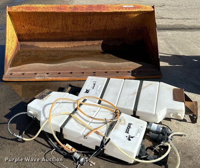 image for item KU9922 Skid steer bucket