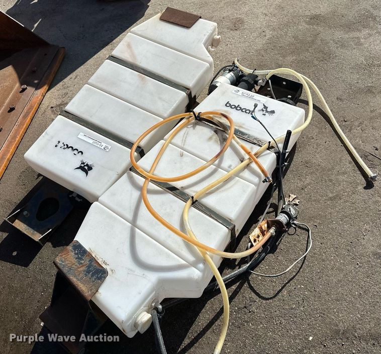 image for item KU9922 Skid steer bucket