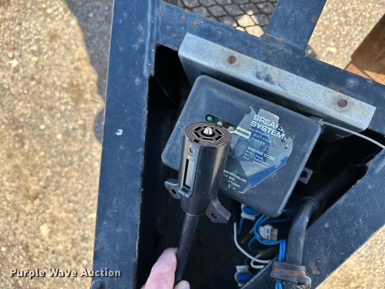 image for item KU9925 2005 Felling FT12-WD  equipment trailer