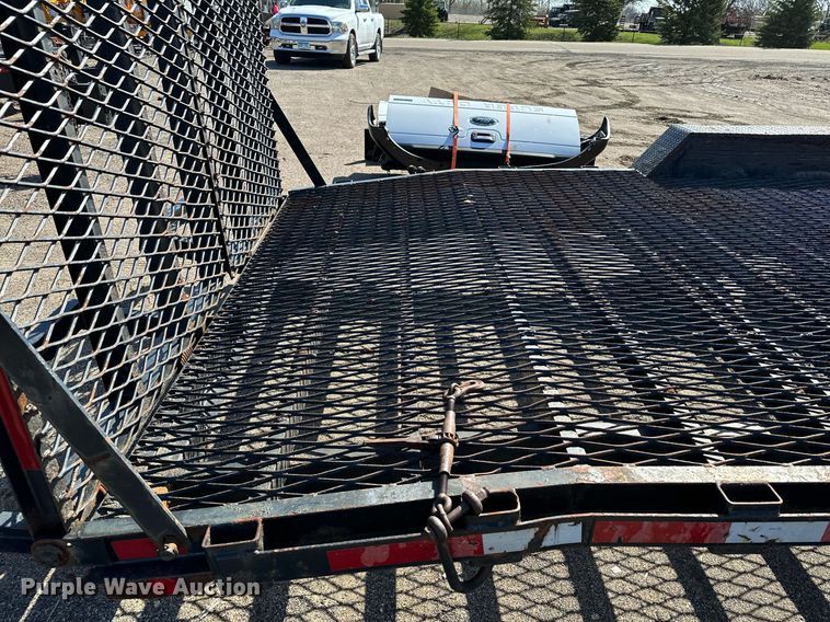 image for item KU9925 2005 Felling FT12-WD  equipment trailer