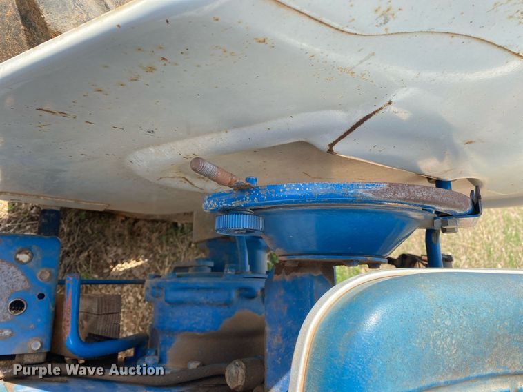 image for item KV9614 1980 Ford 1500  tractor