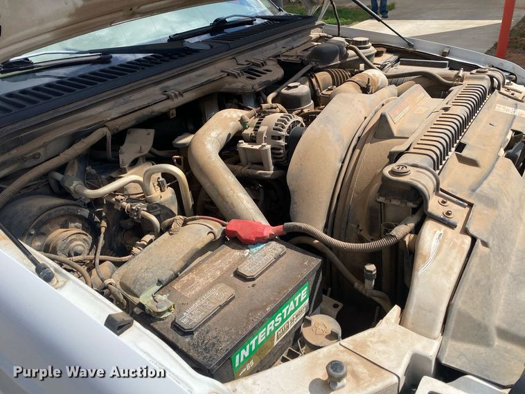 image for item KV9616 2004 Ford F350 Super Duty  Crew Cab pickup truck