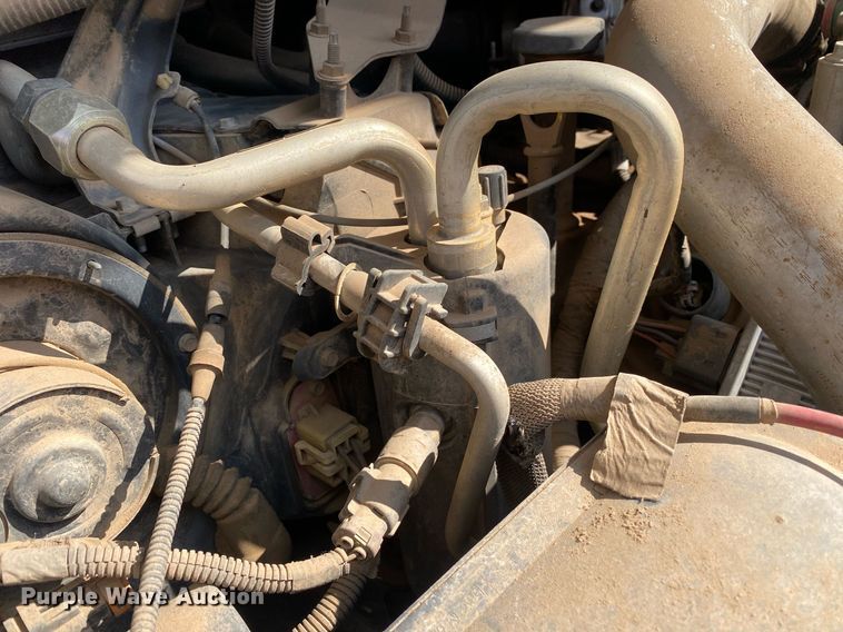 image for item KV9616 2004 Ford F350 Super Duty  Crew Cab pickup truck