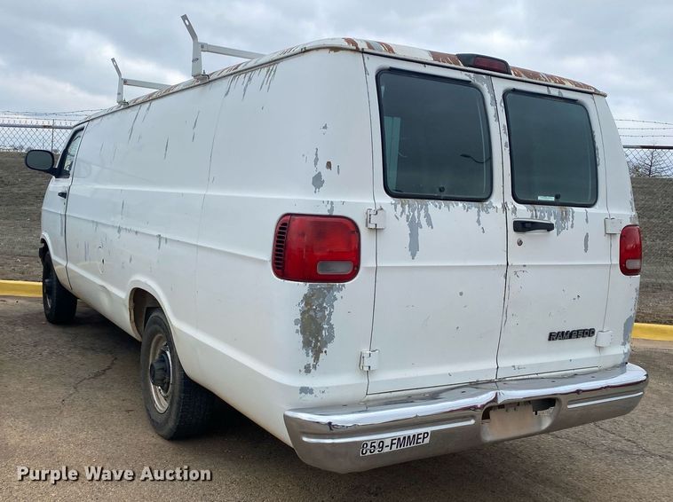 image for item KV9617 2002 Dodge Ram 2500  van