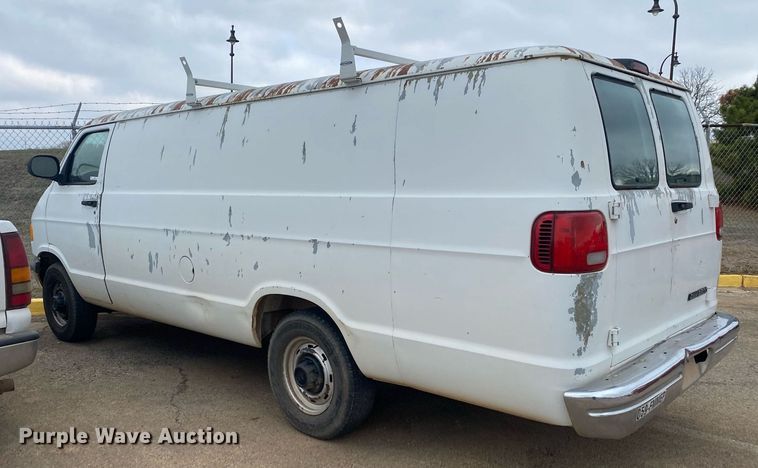 image for item KV9617 2002 Dodge Ram 2500  van