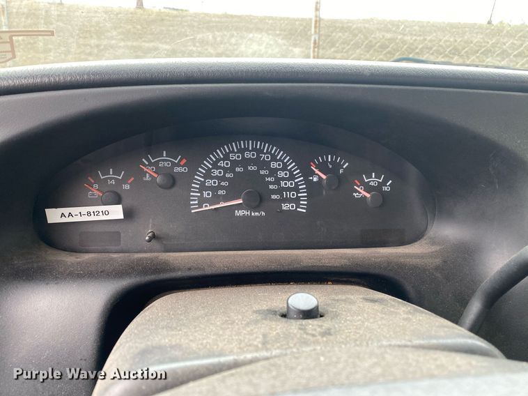 image for item KV9617 2002 Dodge Ram 2500  van